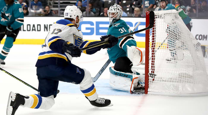 blues-sharks-game-5-schwartz.jpg
